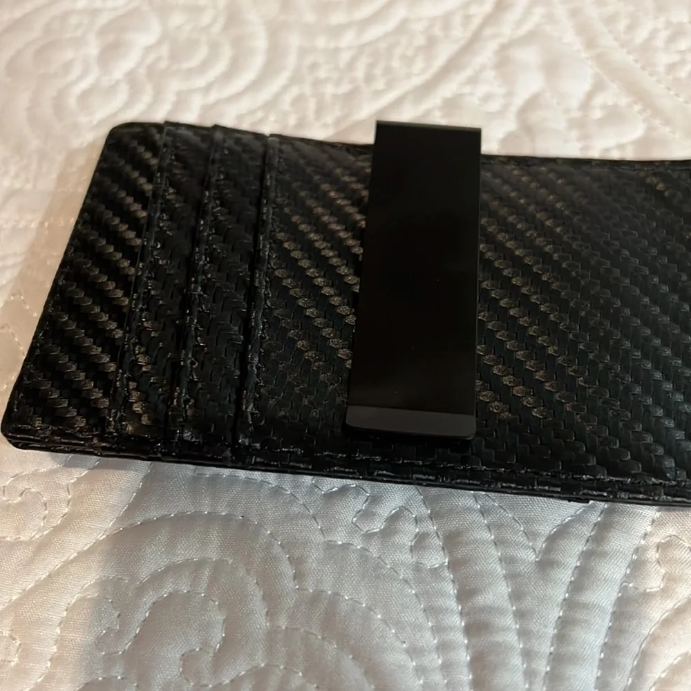 Slim‎ wallet with money clip, NWOT